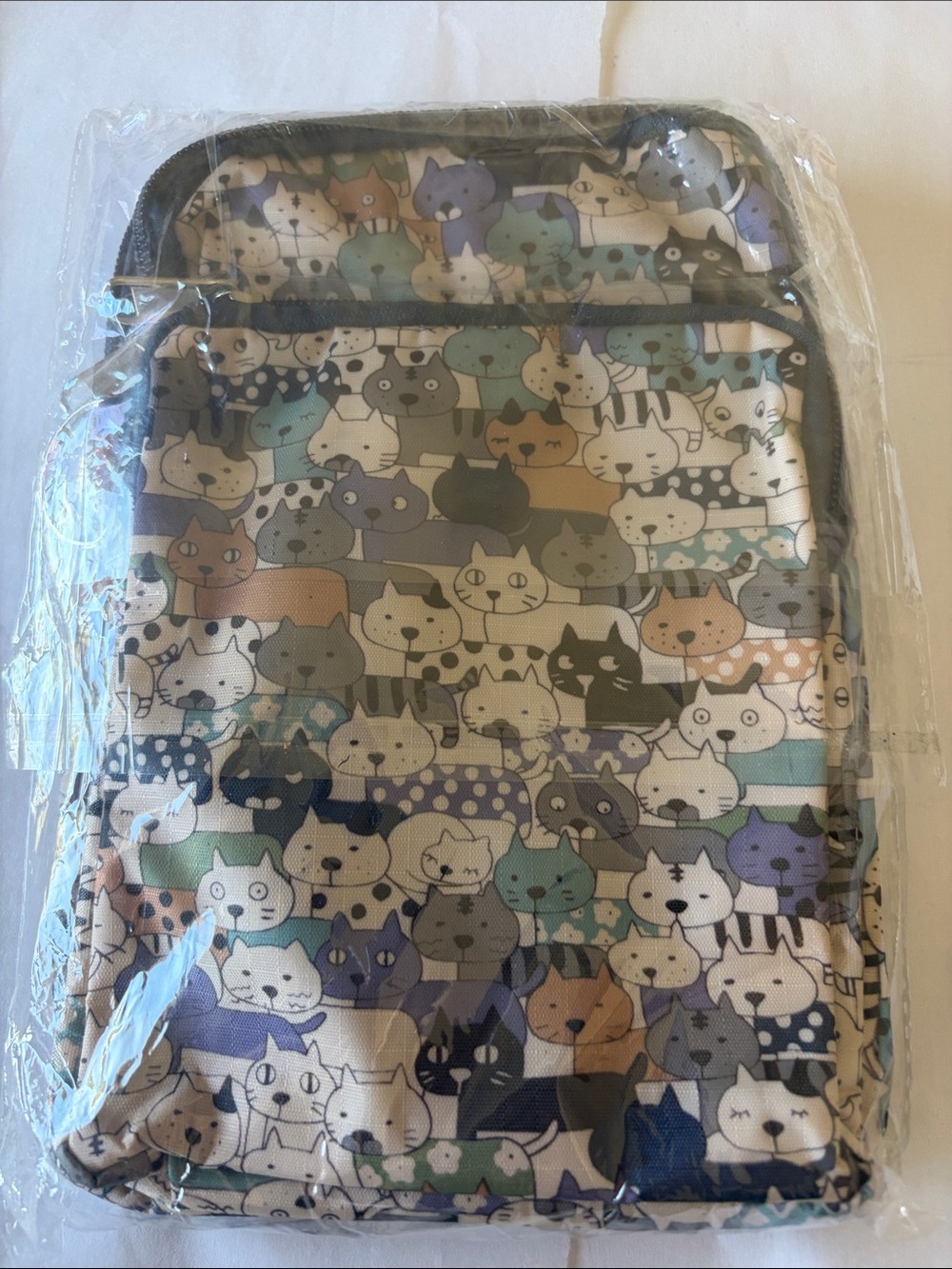 Cute Cat Print Multicolor crossbody bag - Picture 2 of 3